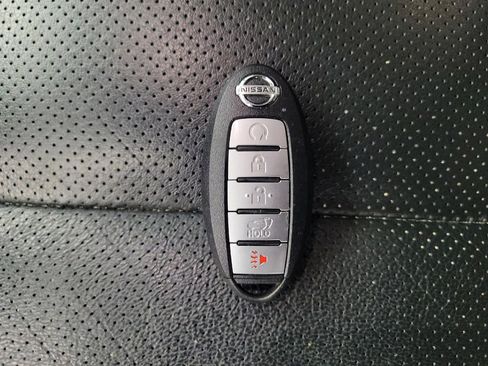 Used 2020 Nissan Murano SL image 32