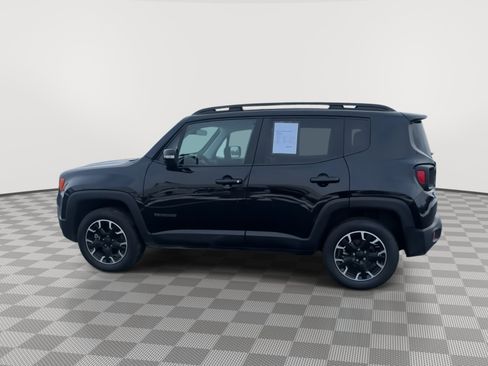 Used 2023 Jeep Renegade Latitude image 6