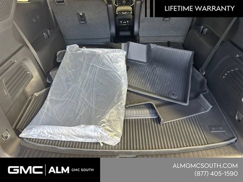 New 2026 GMC Acadia Elevation w/ Elevation Premium Package FWD image 20