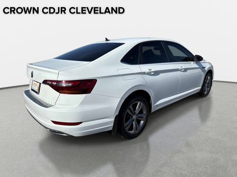 Used 2019 Volkswagen Jetta R-Line image 4