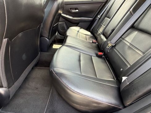Used 2025 Nissan Sentra SR w/ SR Premium Package FWD image 13