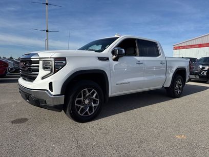 Used 2022 GMC Sierra 1500 SLT w/ SLT Convenience Package