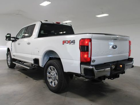 New 2026 Ford F250 Lariat w/ Chrome Package image 6