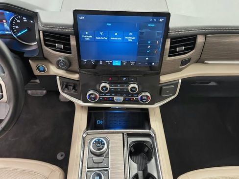 Used 2023 Ford Expedition Max Limited image 25
