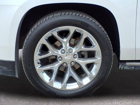 Used 2018 Cadillac Escalade Premium Luxury AWD/4WD image 3