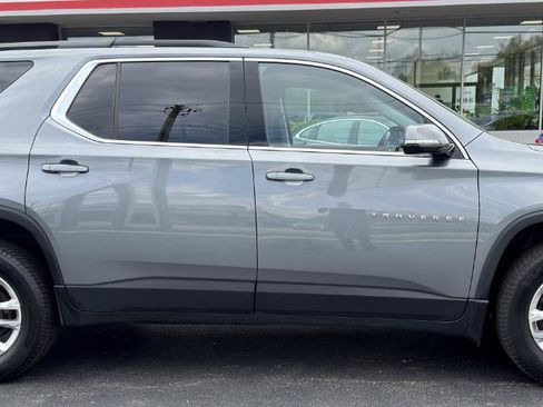 Used 2019 Chevrolet Traverse LT w/ LPO, Floor Liner Package AWD/4WD image 10
