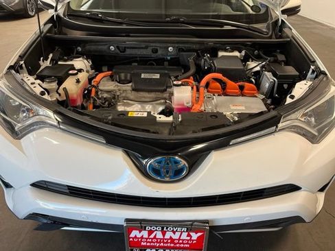 Used 2017 Toyota RAV4 XLE w/ Convenience Package AWD/4WD image 9