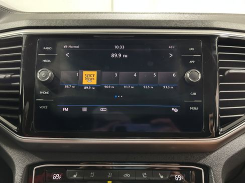 Used 2018 Volkswagen Atlas SEL Premium image 4
