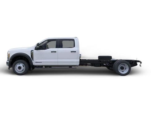 New 2026 Ford F450 XL w/ XL Chrome Package image 3