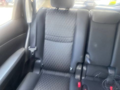 Used 2017 Nissan Rogue S AWD/4WD image 17