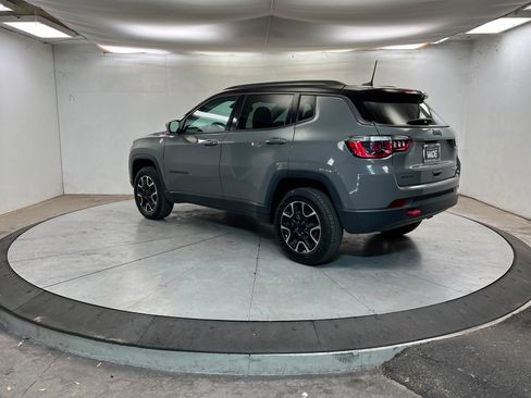 Used 2020 Jeep Compass Trailhawk image 3