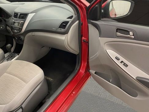Used 2016 Hyundai Accent SE w/ Option Group 02 FWD image 18