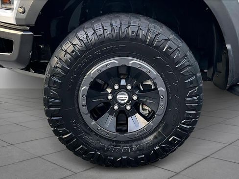 Used 2017 Ford F150 Raptor w/ Equipment Group 802A Luxury image 11