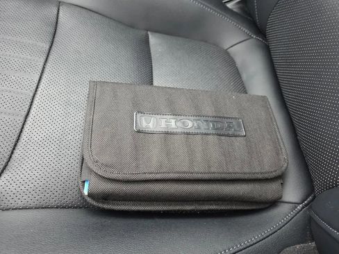 Used 2018 Honda Accord Touring image 43