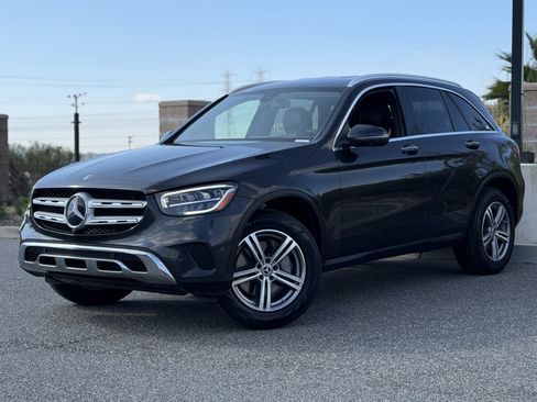 Certified 2021 Mercedes-Benz GLC 300 image 2