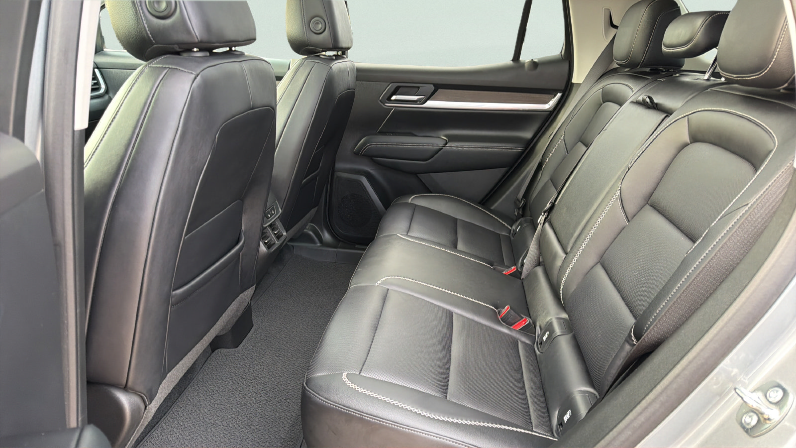 Used 2026 GMC Terrain Denali AWD/4WD image 26