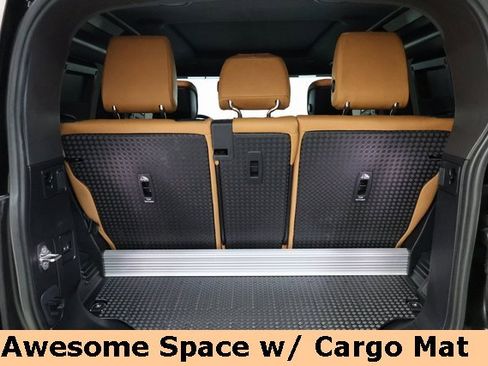 Used 2023 Land Rover Defender 90 V8 image 46