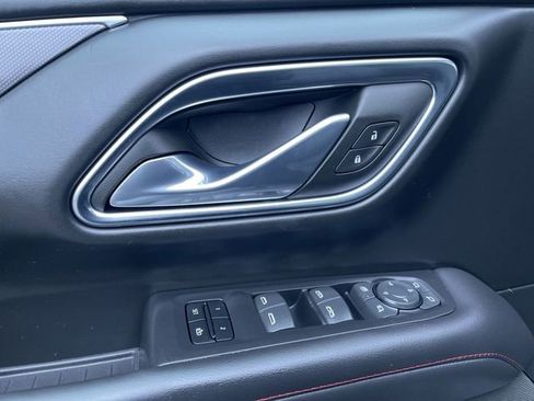 Used 2024 Chevrolet Suburban RST w/ Luxury Package image 24