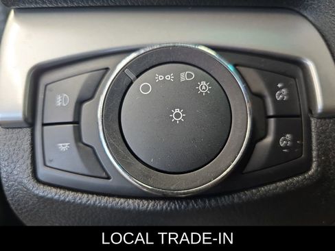 Used 2016 Ford Explorer XLT w/ Equipment Group 201A AWD/4WD image 27