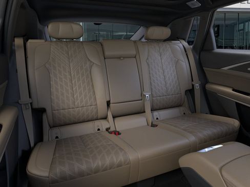 New 2026 Cadillac Lyriq Signature Luxury w/ Nappa Leather Package AWD/4WD image 17