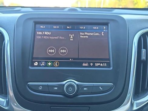 Used 2021 Chevrolet Equinox LT image 24