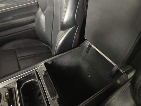 Used 2022 Jeep Wagoneer Series III image 32