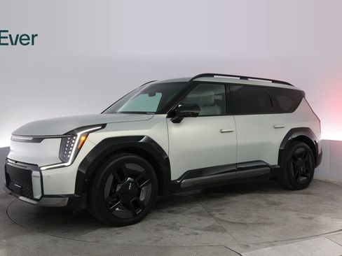 Used 2024 Kia EV9 GT-Line image 15