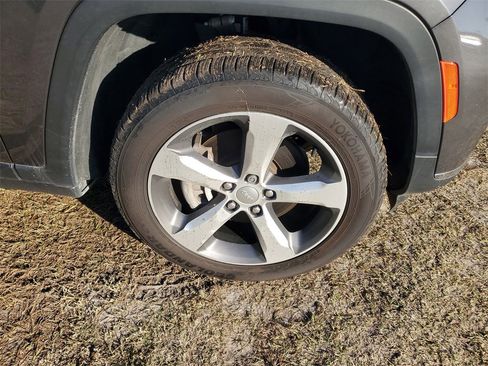 Used 2021 Jeep Grand Cherokee L Limited image 6