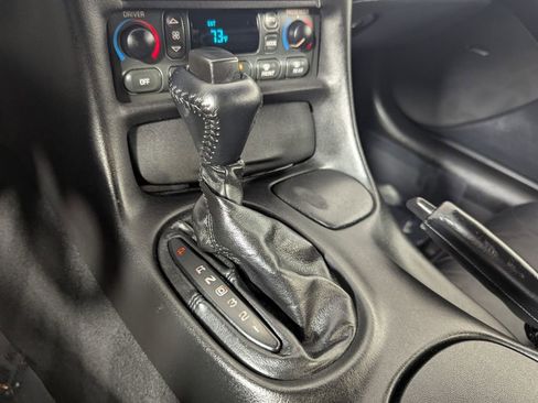 Used 2003 Chevrolet Corvette Convertible w/ Preferred Equipment Group1 image 20