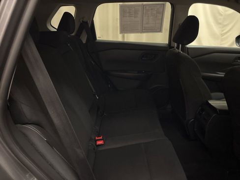 Used 2024 Nissan Rogue S image 20