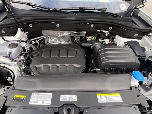 New 2026 Volkswagen Atlas SE image 16