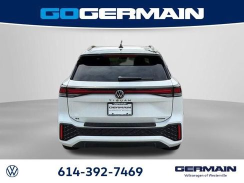 New 2026 Volkswagen Tiguan SE R-Line AWD/4WD image 9