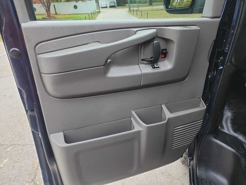 Used 2015 Chevrolet Express 2500 w/ Cold Climate Package image 12