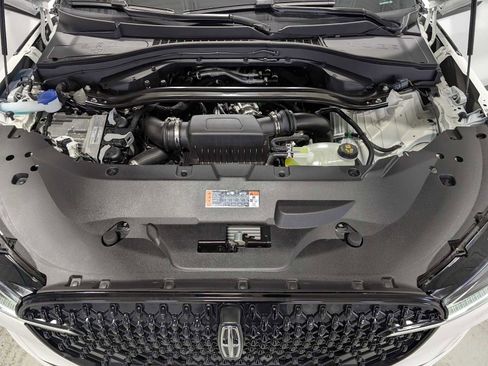 Certified 2025 Lincoln Aviator AWD w/ Jet Appearance Package image 14