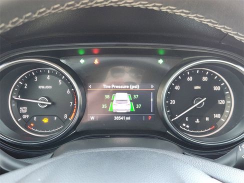 Used 2022 Buick Encore GX Select image 13