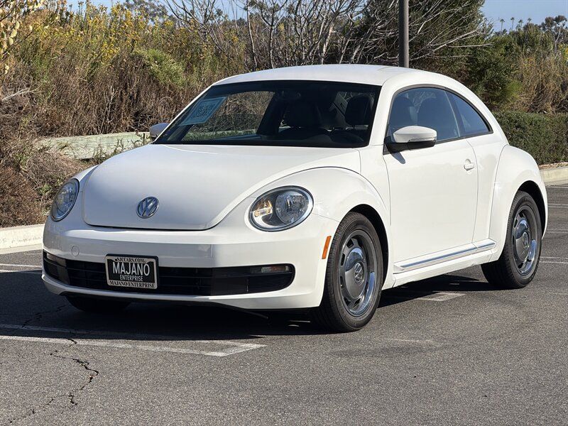 Used 2012 Volkswagen Beetle 2.5 FWD image 2