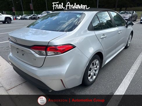 Used 2024 Toyota Corolla LE FWD image 15
