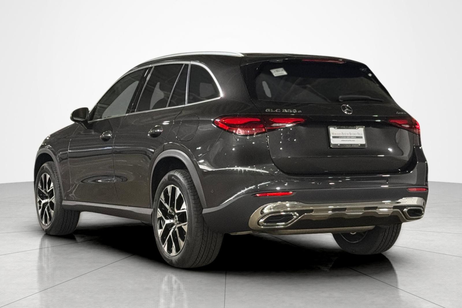 New 2027 Mercedes-Benz GLC 350e 4MATIC image 3