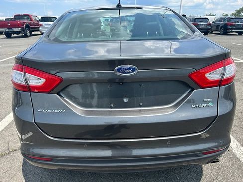 Used 2016 Ford Fusion SE w/ Equipment Group 502A FWD image 7