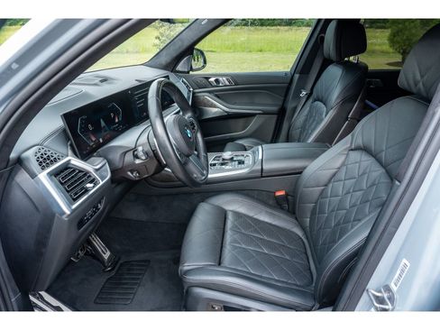 Used 2023 BMW X7 xDrive40i w/ Executive Package AWD/4WD image 12