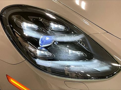 Used 2019 Porsche Panamera GTS w/ Premium Package Plus image 25