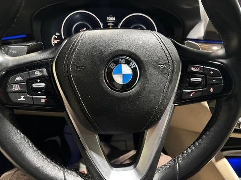 Used 2019 BMW 530e w/ Executive Package RWD image 10