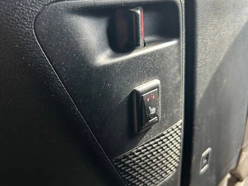 Used 2020 Chrysler Pacifica Touring-L Plus FWD image 20