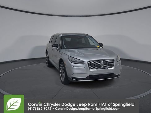 Used 2022 Lincoln Corsair Reserve w/ Equipment Group 201A AWD/4WD image 4