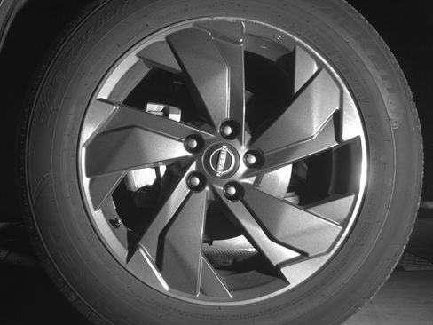Used 2025 Nissan Rogue SV FWD image 12