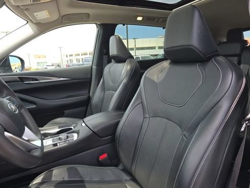 Used 2023 INFINITI QX60 Luxe AWD/4WD image 13