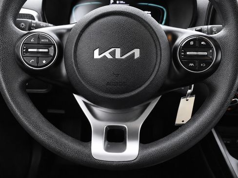 Used 2024 Kia Soul LX w/ Option Group 015 FWD image 39