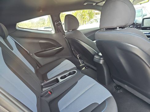 Used 2020 Hyundai Veloster 2.0 FWD image 11