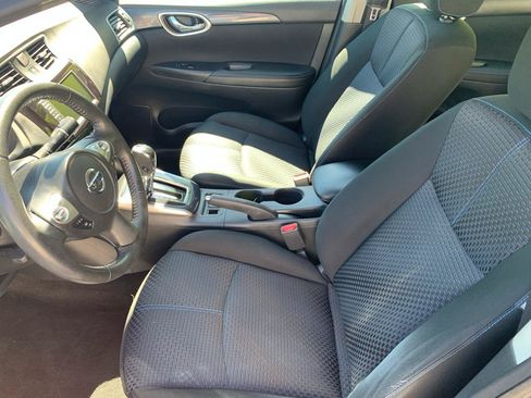 Used 2019 Nissan Sentra SR FWD image 8