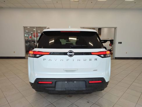 Used 2025 Nissan Pathfinder SV AWD/4WD image 4